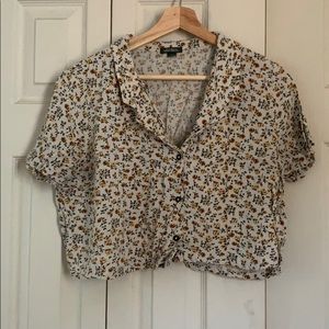 SOLD Wild Fable Floral Button Down Crop Top Sz M